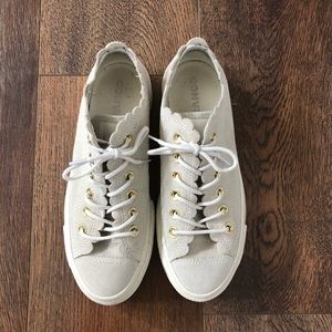 Converse Chuck Taylor Scallop Sneakers